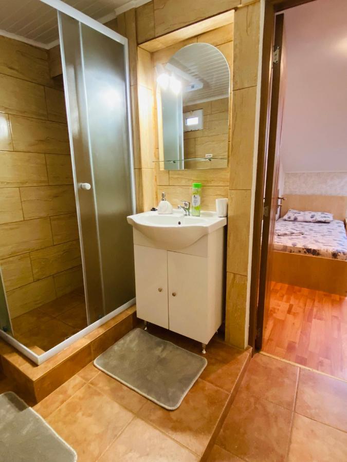 Casa Adriana Hotell Băile Herculane Eksteriør bilde